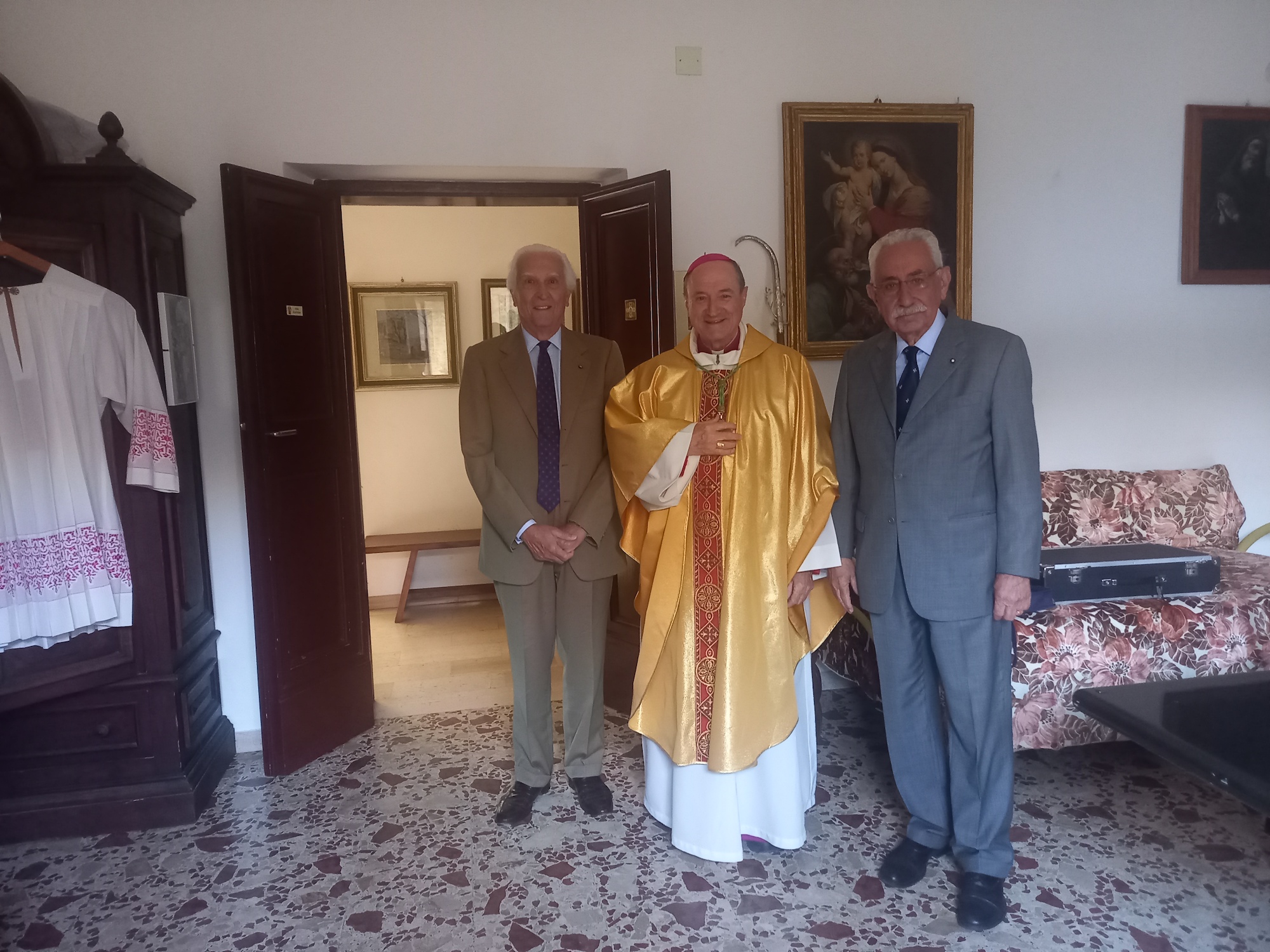 Incontro Ambasciatore con Vescovo e Cancelliere